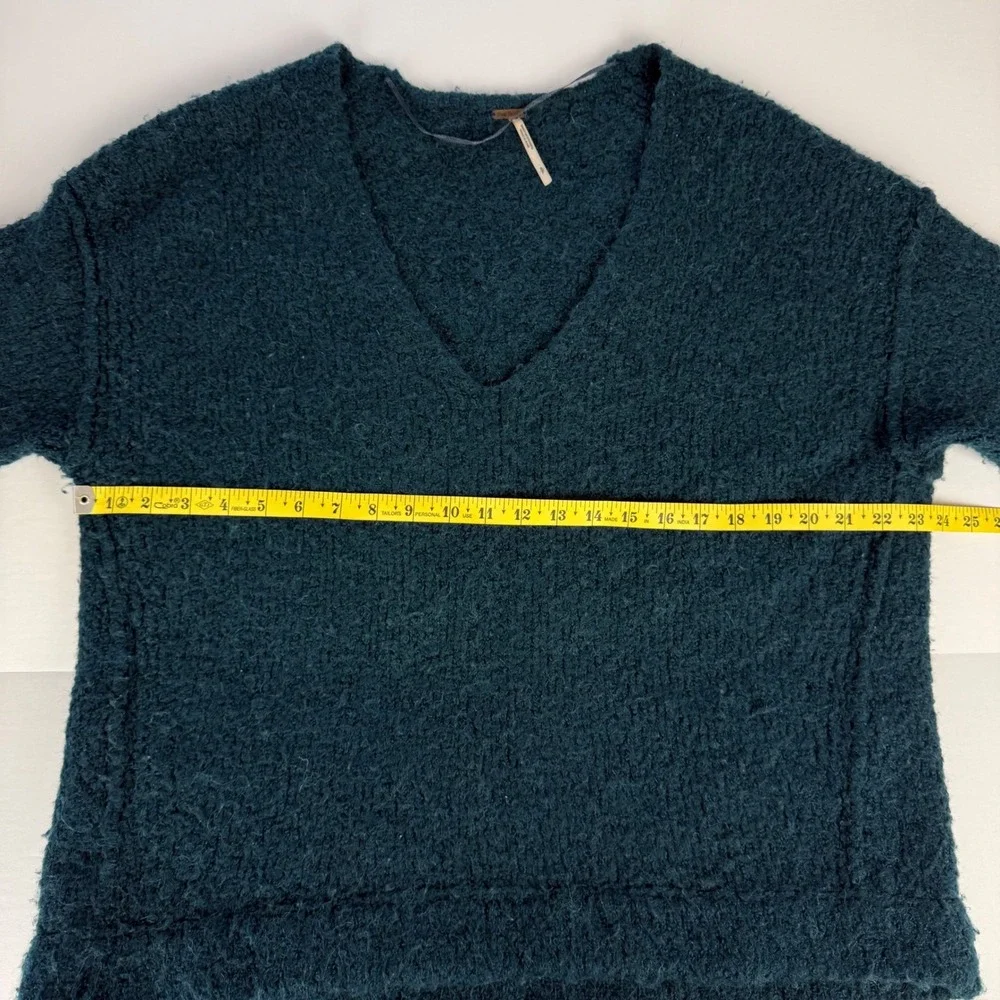 Free People Lofty V-Neck Sweater Forest Teal Green Oversized‎ Boucle Knit Small